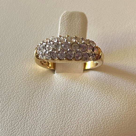 Gold plated ladies dress ring with white stone cluster. Size 4.5 - Picture 1 of 6